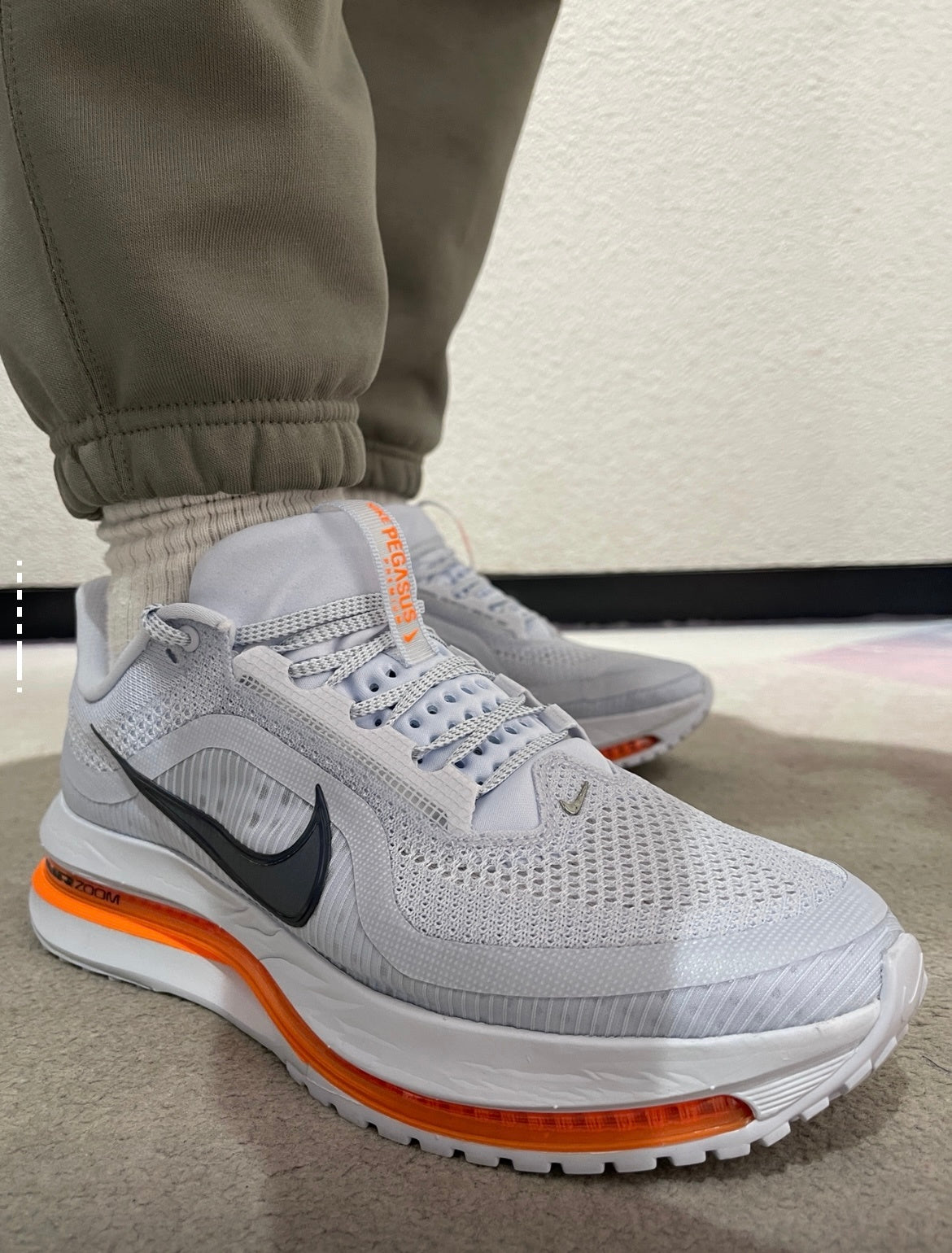 Nike Pegasus Premium Running Shoes White and Orange HQ2592-002