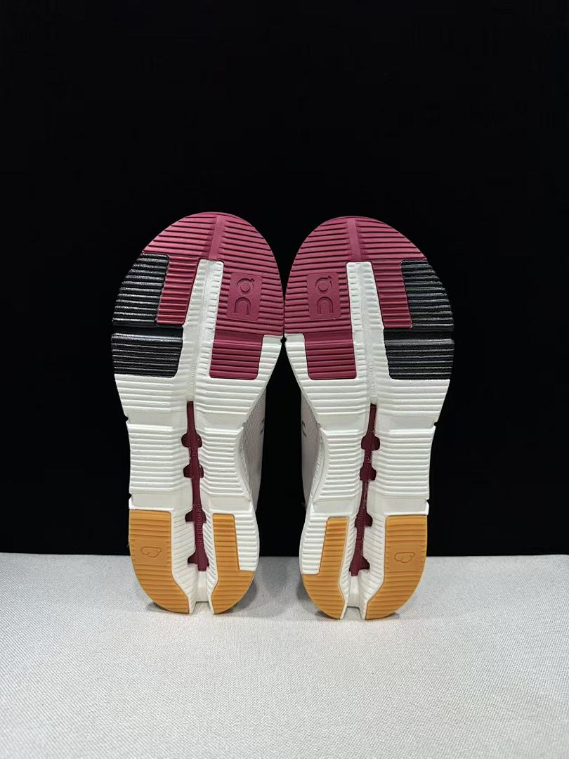 On Cloudnova Form 2 Sneakers in Fade Orchid