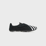 adidas x Pharrell Williams Vario Flat Earther - Black / White
