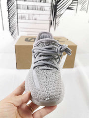 Yeezy 350 V2 Kids Sneakers in Light Grey and Coral