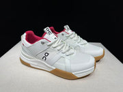 On The Roger Clubhouse Pro Sneakers White Ivory Gum