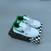 Nike Air Force 1 ’07 Low-Top Sneakers in White