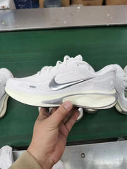 Nike Journey Run Road Running Shoes White/Silver FJ7765-104