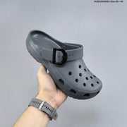 Crocs Classic Clog in Charcoal Gray