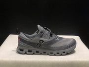 On Cloud X Z5 Sneakers in Gray