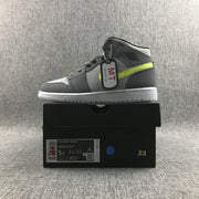 Air Jordan 1 Mid Grey Volt Sneakers 554724-072