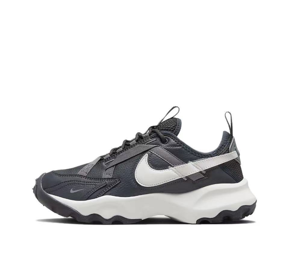 Nike DD9682-001 Dark Grey Sneakers