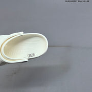 Crocs Classic Clog in White