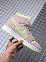 Jordan 1 Zoom CMFT Lemon Twist Sneakers CT0979-002