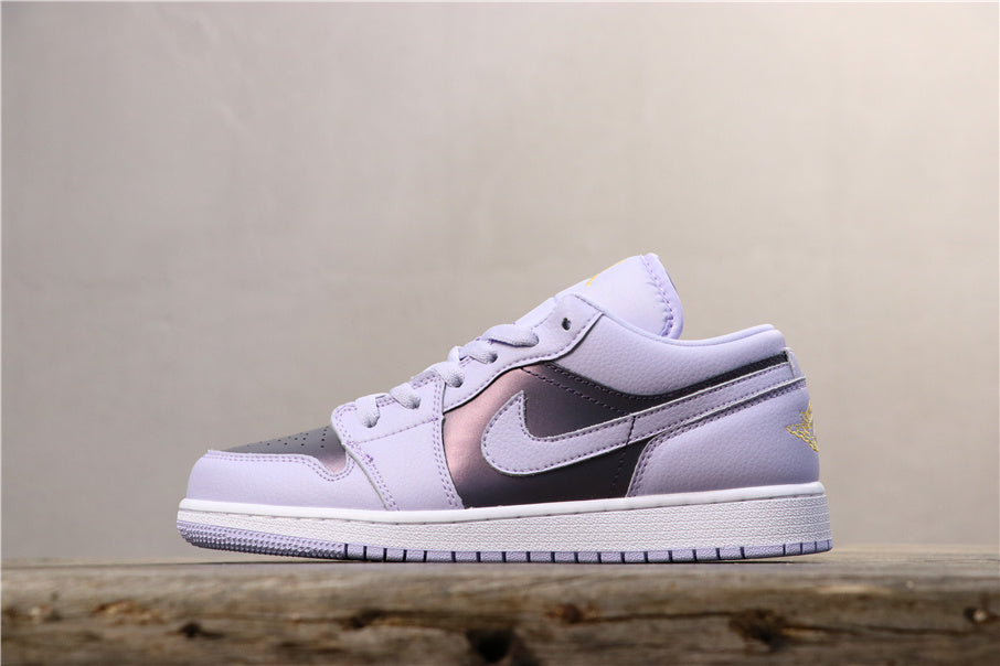 Air Jordan 1 Low Oxygen Purple Sneakers 554723-505