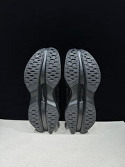 On Cloudboom Max Running Shoes, Black
