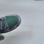 Nike Dunk SB Low Supreme Green Grey Sneakers