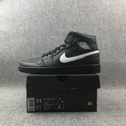 Air Jordan 1 Mid Black White Sneakers 554724-049