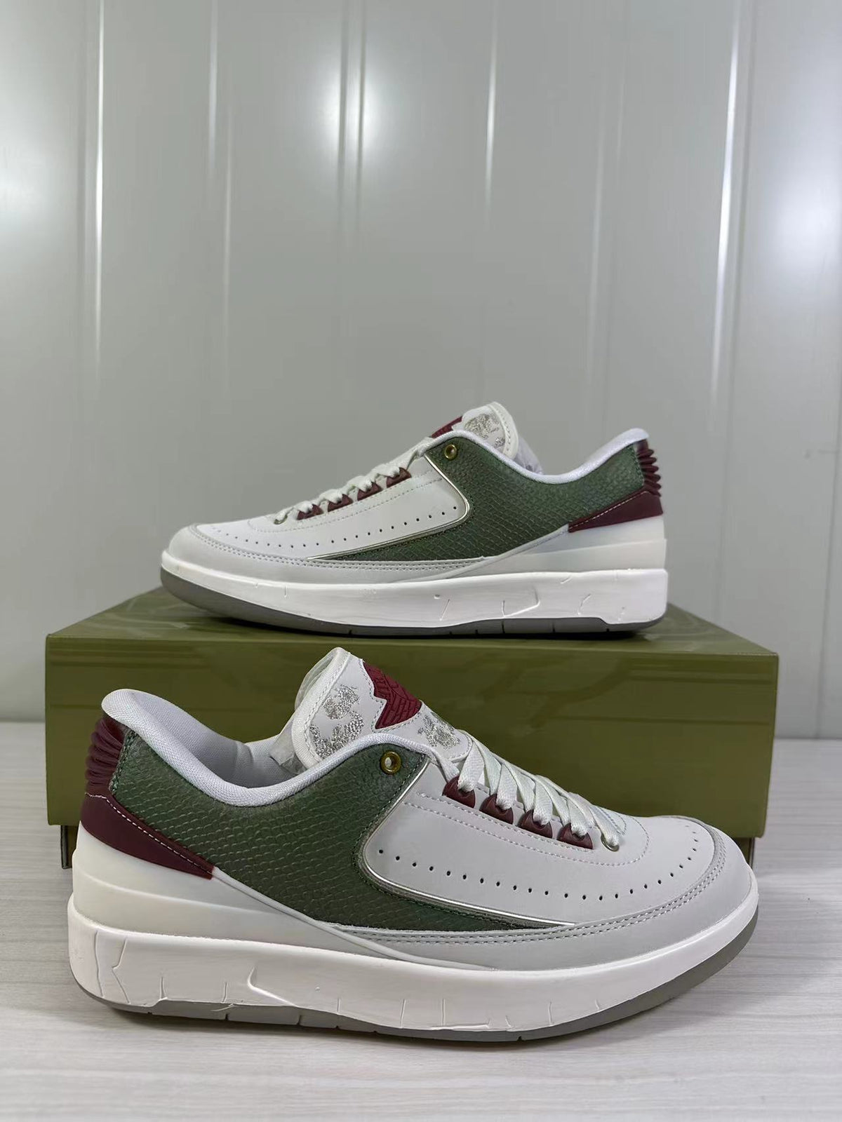 Jordan Air Jordan 2 Retro Low SP White Green Red FJ6871-100