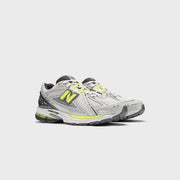 New Balance 1906R - Light Silver Metallic / Alkaline Green
