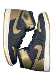 Jordan 1 Retro High OG Black Metallic Gold